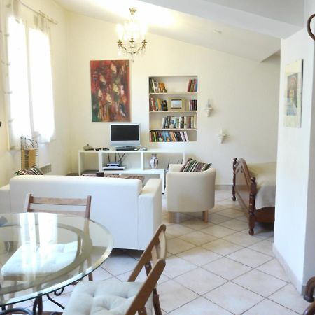 Studio 6 - A Quiet And Spacious Studio Flat In The Old Town Nice Ngoại thất bức ảnh